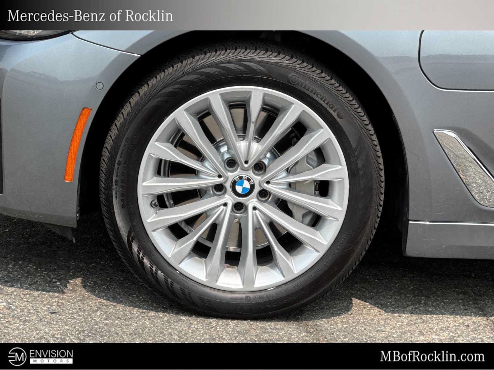 Used 2021 BMW 530e xDrive w/ Premium Package AWD/4WD image 25