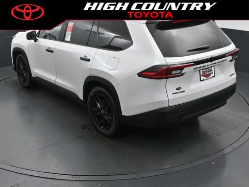 New 2026 Toyota Grand Highlander AWD Hybrid image 30