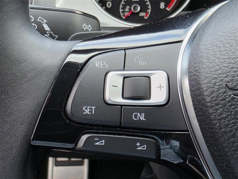 Used 2017 Volkswagen Golf Alltrack SE image 23