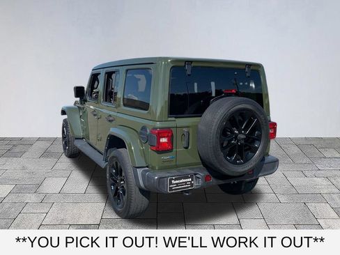 Used 2021 Jeep Wrangler Unlimited Sahara w/ Cold Weather Group AWD/4WD image 5