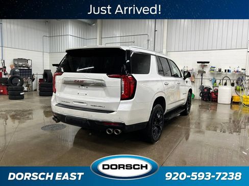 Used 2022 GMC Yukon Denali AWD/4WD image 3