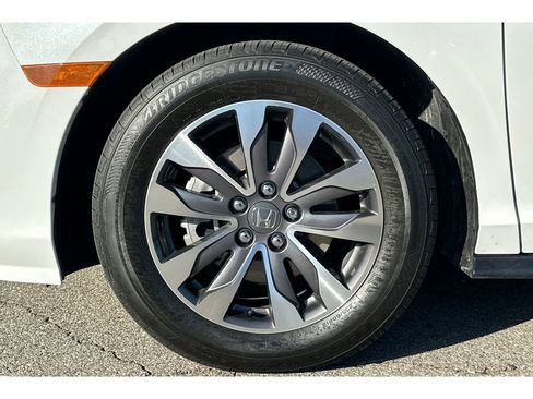 Used 2024 Honda Odyssey EX-L image 10