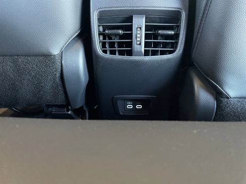 Certified 2026 Toyota Corolla Cross XLE image 32