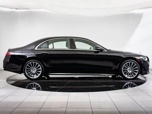 Certified 2022 Mercedes-Benz S 500 4MATIC image 11