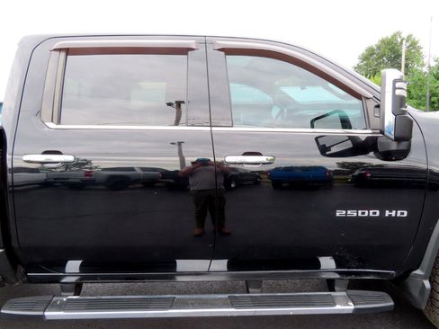 Used 2020 Chevrolet Silverado 2500 LTZ image 24