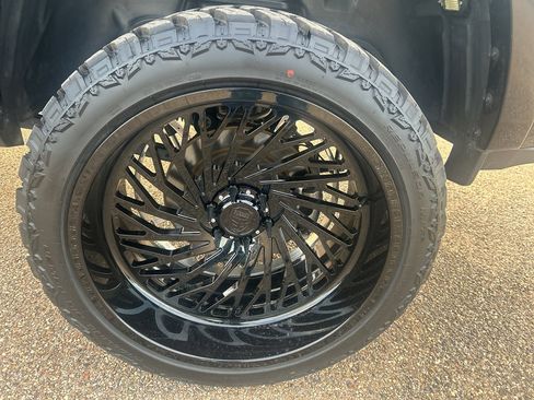 Used 2022 RAM 1500 Limited w/ Trailer Tow Group image 9