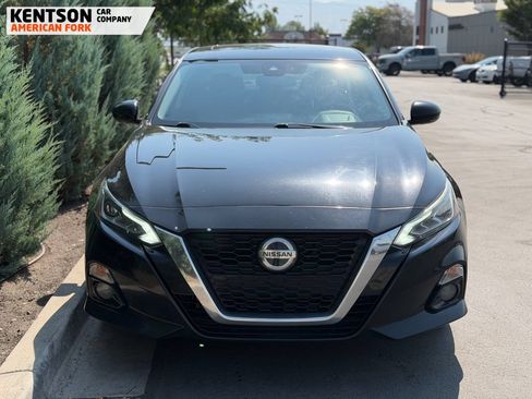 Used 2019 Nissan Altima 2.5 SV FWD image 2
