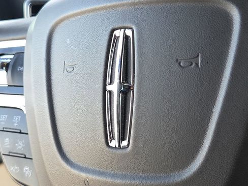 Used 2024 Lincoln Navigator Reserve image 26