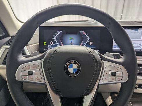 Used 2023 BMW X7 xDrive40i w/ Executive Package image 24