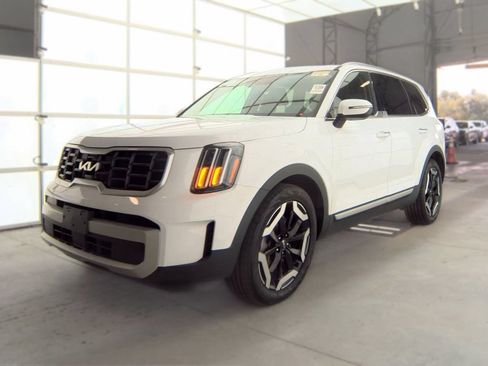 Used 2024 Kia Telluride S w/ S Sunroof Package AWD/4WD image 1