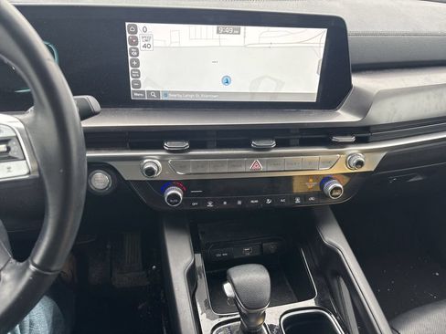 Used 2023 Kia Telluride LX AWD/4WD image 10