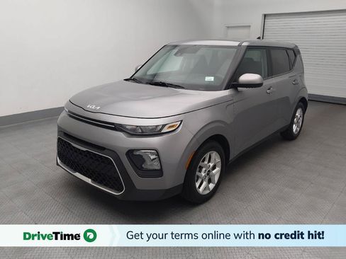 Used 2022 Kia Soul LX w/ Technology Package FWD image 1