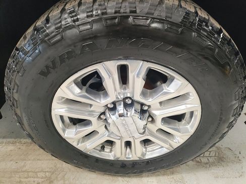 Used 2022 GMC Sierra 2500 Denali w/ Denali Ultimate Package image 4