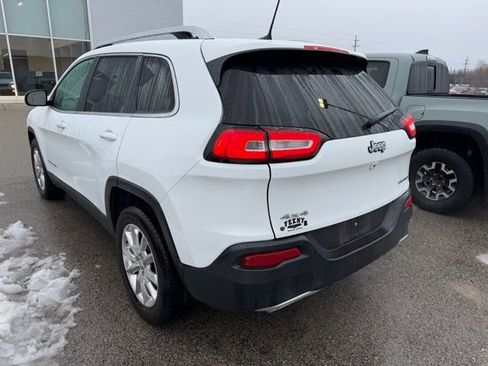 Used 2017 Jeep Cherokee Limited w/ Luxury Group image 9