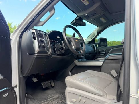 Used 2017 Chevrolet Silverado 2500 LTZ w/ Duramax Plus Package AWD/4WD image 23