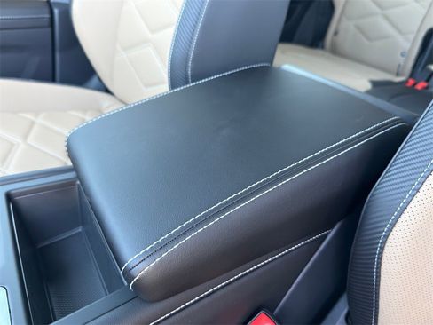 New 2026 Volkswagen Atlas Cross Sport SE image 19