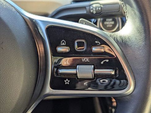 Used 2021 Mercedes-Benz A 220 image 9