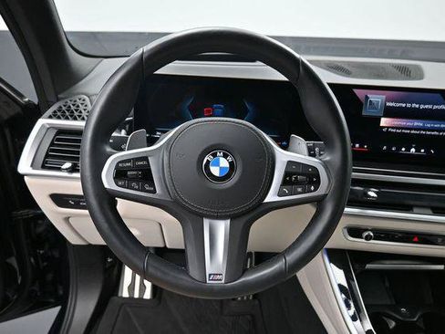 Used 2024 BMW X5 xDrive40i w/ M Sport Package AWD/4WD image 17