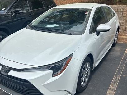 Used 2025 Toyota Corolla LE w/ Convenience Package