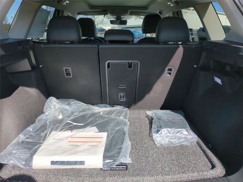 New 2026 Volkswagen Taos SE image 21