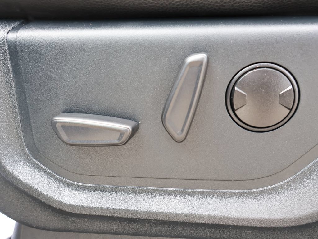 Used 2021 Ford Expedition XLT AWD/4WD image 13