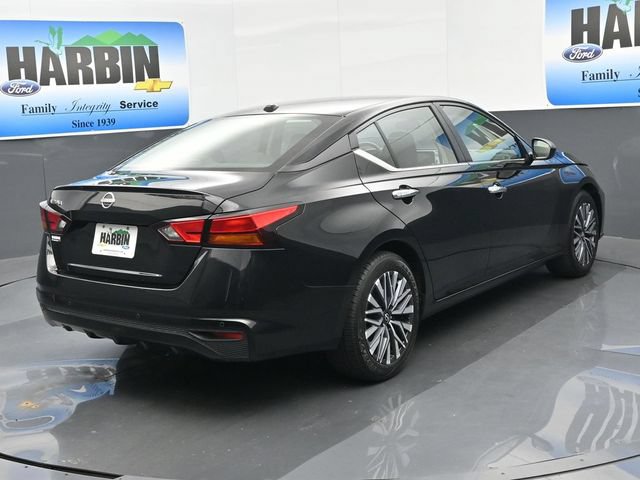 Used 2025 Nissan Altima 2.5 SV FWD image 5