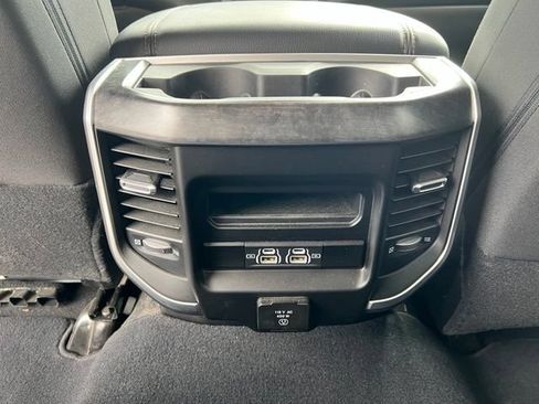 Certified 2022 RAM 3500 Big Horn w/ Level C Equiment Group AWD/4WD image 24