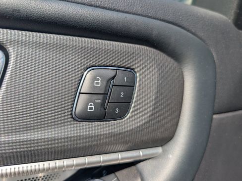 Used 2025 Ford Explorer ST AWD/4WD image 26