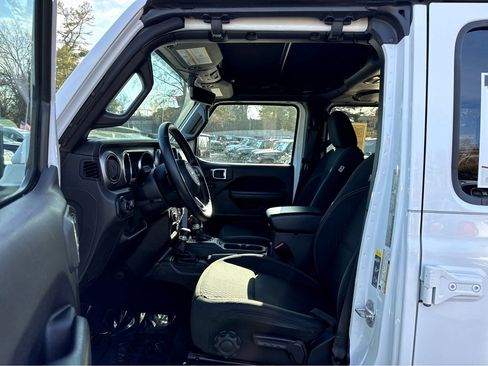 Certified 2021 Jeep Wrangler Unlimited Sport image 11