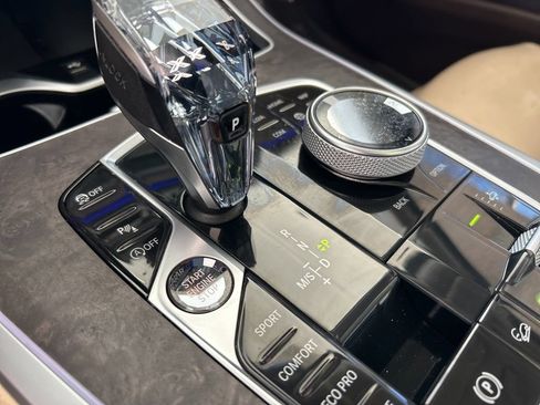 Used 2019 BMW X7 xDrive40i AWD/4WD image 9