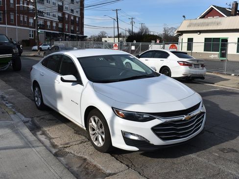 Used 2024 Chevrolet Malibu LT image 4