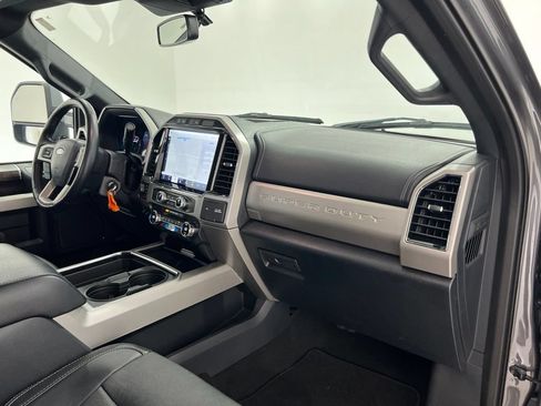 Used 2022 Ford F250 Lariat w/ Lariat Value Package AWD/4WD image 25