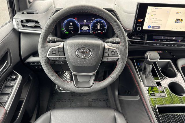 Certified 2026 Toyota Sienna XSE AWD/4WD image 18
