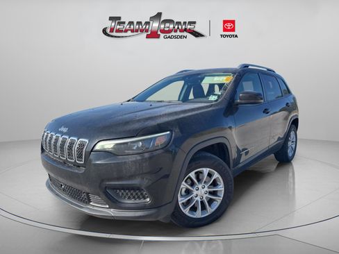 Used 2021 Jeep Cherokee Latitude w/ Safety Group AWD/4WD image 5