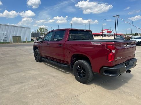 Used 2019 Chevrolet Silverado 1500 Custom Trail Boss w/ Custom Convenience Package AWD/4WD image 30