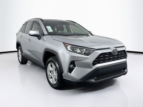 Certified 2019 Toyota RAV4 XLE image 9
