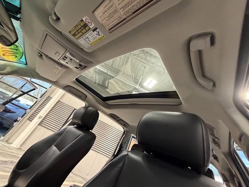 Used 2012 Lexus GX 460 image 11