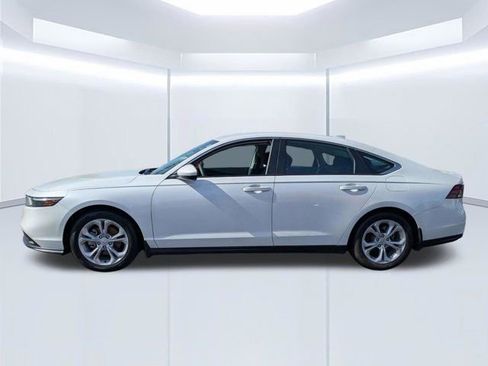 Used 2023 Honda Accord LX image 7
