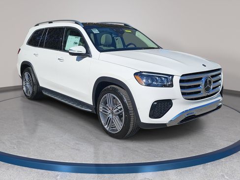 New 2026 Mercedes-Benz GLS 450 4MATIC image 3
