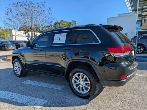 Used 2021 Jeep Grand Cherokee Laredo AWD/4WD image 4