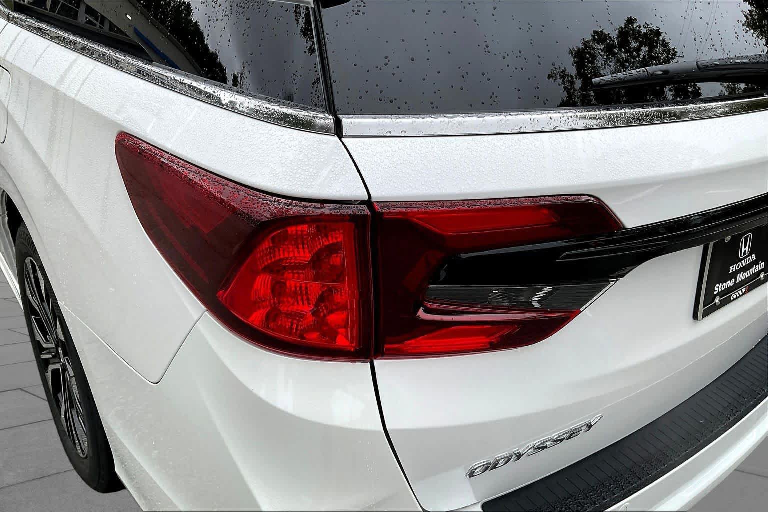 New 2027 Honda Odyssey Elite image 14