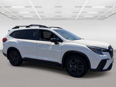 Certified 2024 Subaru Ascent Onyx Edition w/ Popular Package Onyx AWD/4WD image 7