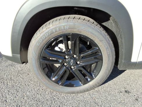 New 2026 Chevrolet Trax ACTIV w/ Sunroof Package FWD image 10