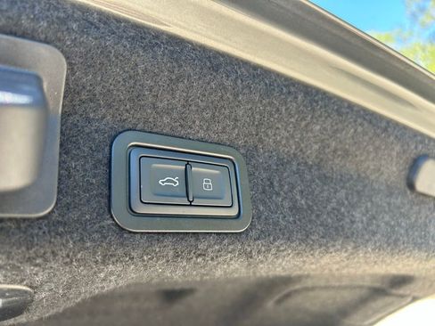 Used 2023 Audi A6 Premium Plus w/ Premium Plus Package AWD/4WD image 44