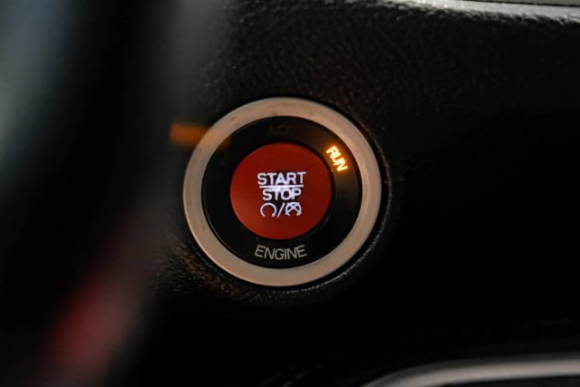 Used 2018 Dodge Challenger SRT Hellcat RWD image 22