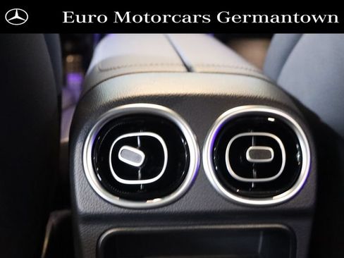 Certified 2026 Mercedes-Benz C 300 4MATIC Sedan image 41