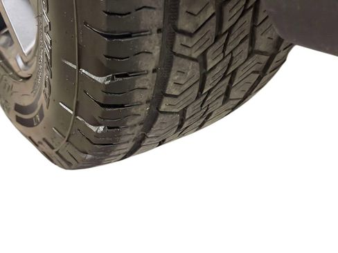 Used 2025 Honda Pilot TrailSport image 14