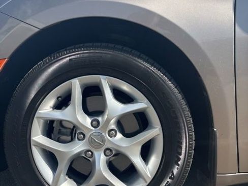 Used 2017 Chrysler Pacifica Touring-L Plus w/ Advanced Safetytec Group FWD image 7