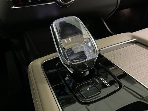 New 2026 Volvo XC90 T8 Plus w/ Protection Package Premier image 23