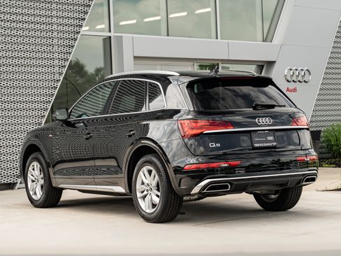 Certified 2023 Audi Q5 2.0T Premium w/ Convenience Package AWD/4WD image 5